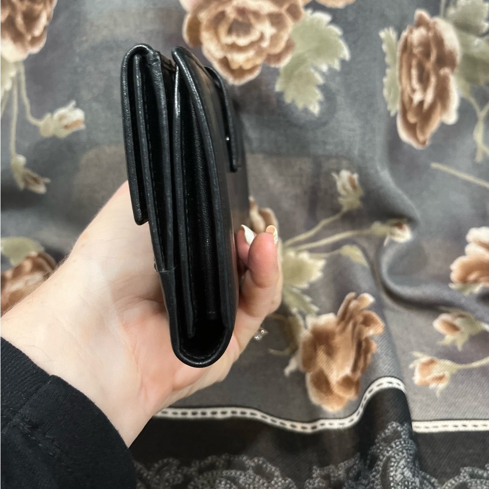 Gucci Leather Wallet made in Italy. Edges very good condition.Stamp 112715-2149 - Picture 11 of 14
